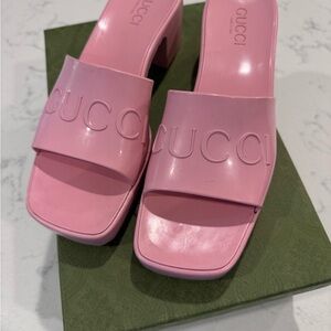 Gucci Women's Pink Slide Sandals